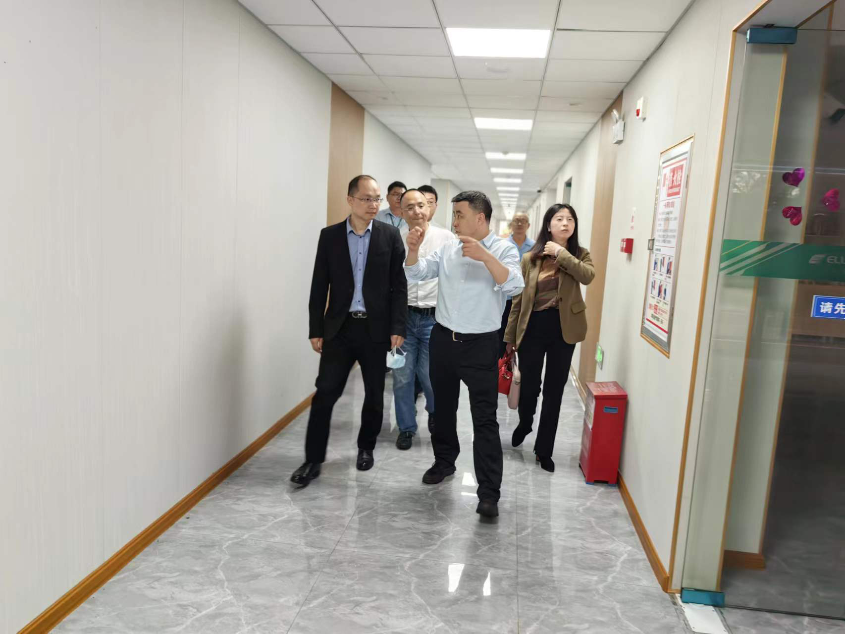 节后慰问暖人心 | 九洲集团党委书记、董事长杨保平一行慰问55世纪电子全体员工 